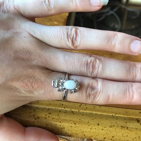 Natural Jade Sterling Silver Dragon Ring Size 8 - Picture 2 of 8